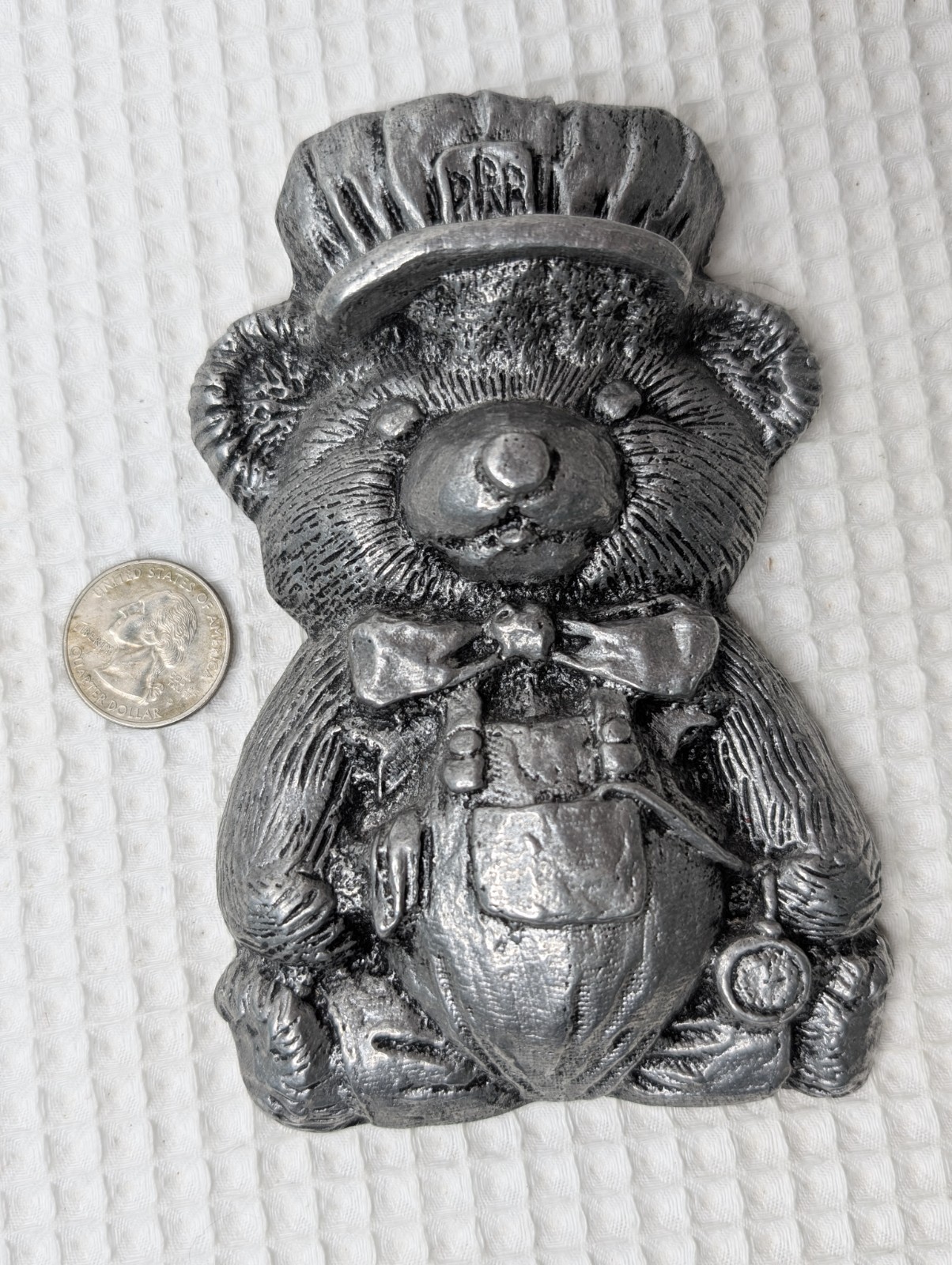 Teddy Bear Train Engineer Metal Pewter Child’s Baby Room Vtg Wall Art Home Decor