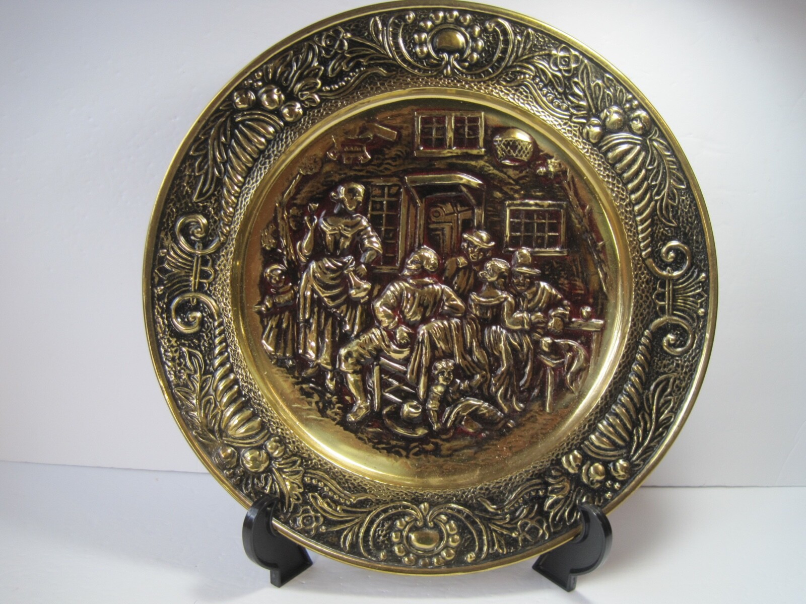 Vintage Hand Made Brass Repousse Wall Plate Tavern Scene Home Decor 14″ D