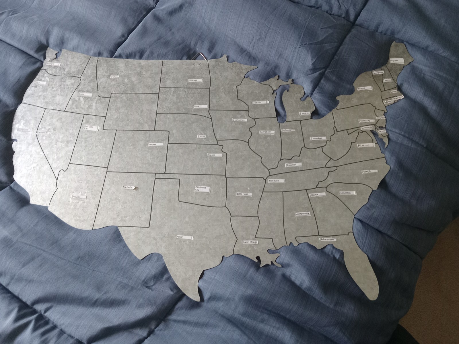Large Metal United States of American Wall Hanging ArtMinds 16″ x 28″