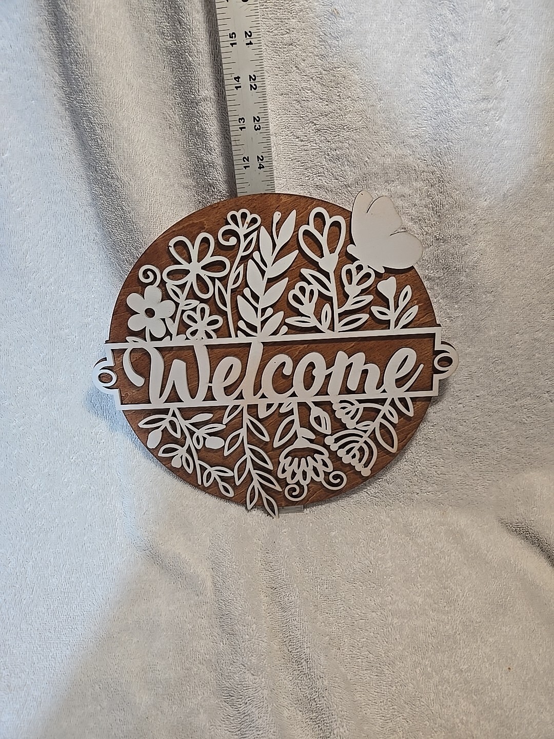 Round Welcome Sign With Floral Pattern Hand Crafted Laser Made. No Hanger