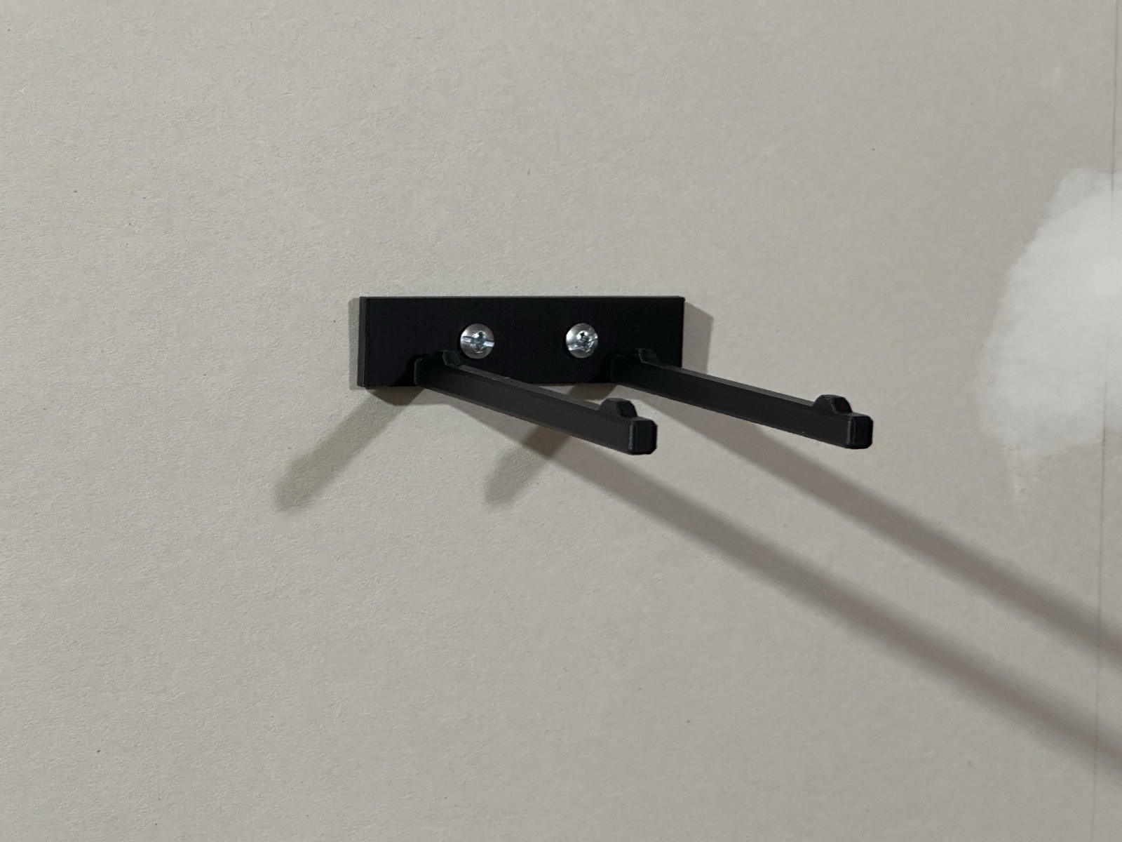 Thor Hammer Wall Mount – Single Color 3D Printed Display Accessory